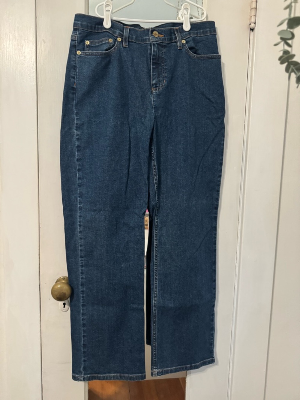 Liz Claiborne Hepburn Straight Leg Jeans - Women's Size 12 S/C Dark Wash